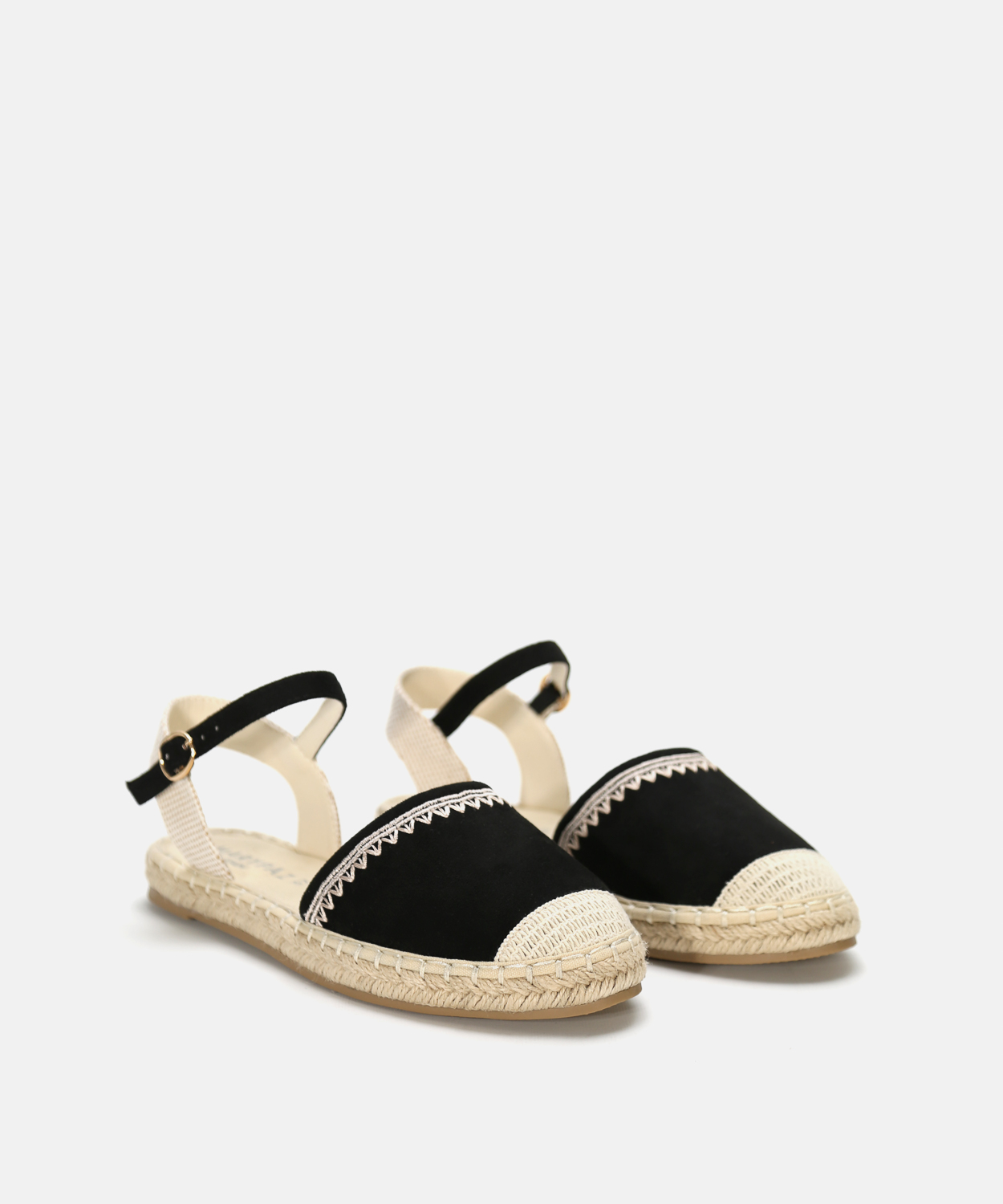 Alpargata plana bordada image number null